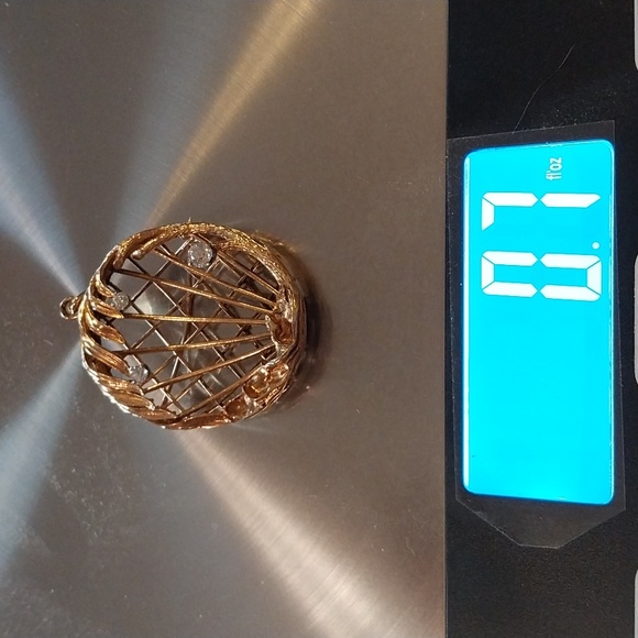 Antique 14k yellow gold Pendant/pin 3 large diamonds.Jewelry will NOT  be bundle - Picture 1 of 5